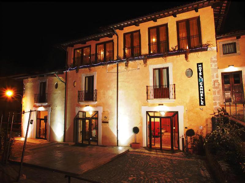 Hotel 99 Cannelle LʼAquila Buitenkant foto