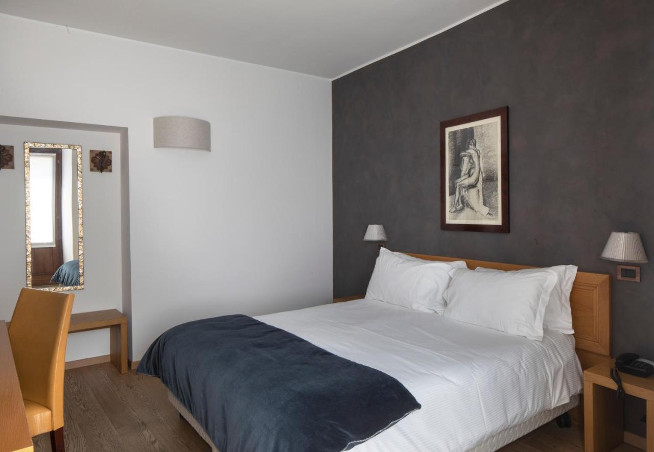 Hotel 99 Cannelle LʼAquila Buitenkant foto